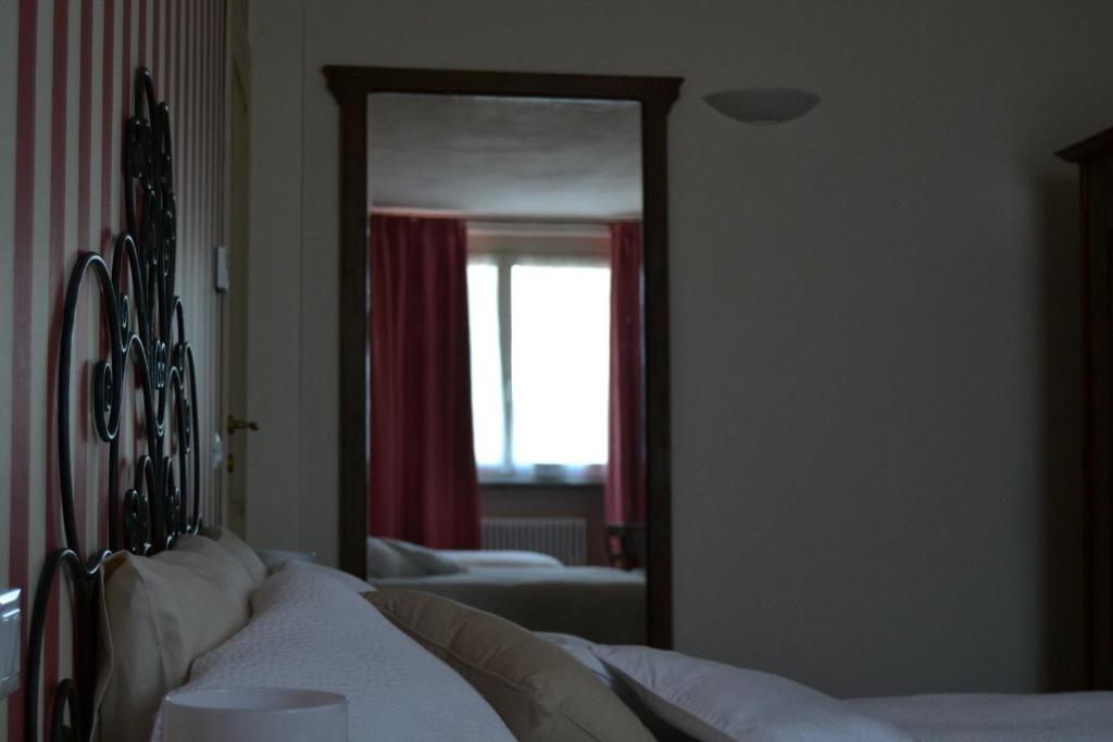 Agriturismo Costa Dei Platani Acqui Terme Habitación foto